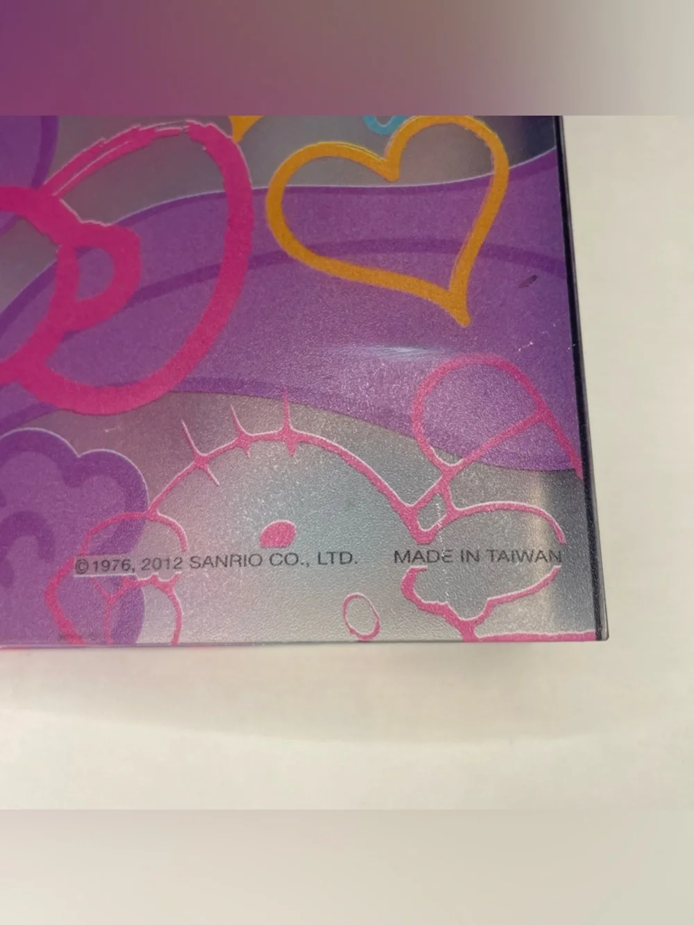 Rare Sanrio Hello Kitty Graffiti Style Art Folder 2012 3-Ring School Stationary